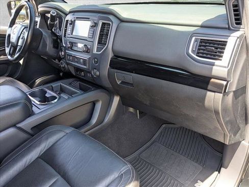 Used 2019 Nissan Titan SL w/ Midnight Edition AWD/4WD image 20