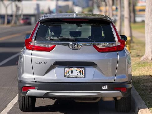 Used 2017 Honda CR-V LX image 4