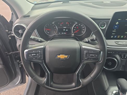 Certified 2025 Chevrolet Blazer LT AWD/4WD image 13