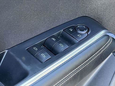 Certified 2025 GMC Acadia Elevation w/ Elevation Premium Package image 16