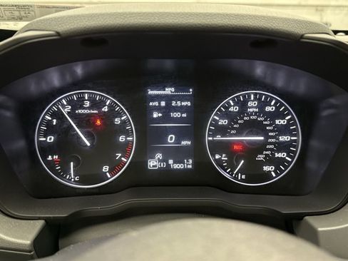 Used 2024 Subaru Crosstrek 2.0i Premium image 13