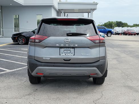 Used 2023 Nissan Rogue SV AWD/4WD image 6