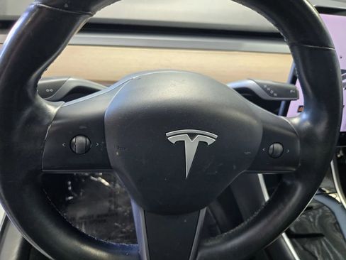 Used 2018 Tesla Model 3 Long Range RWD image 17