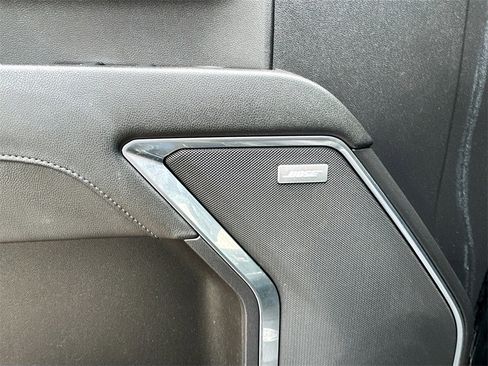 Used 2023 GMC Sierra 1500 SLT image 10