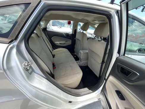 Used 2019 Ford Fiesta SE FWD image 9