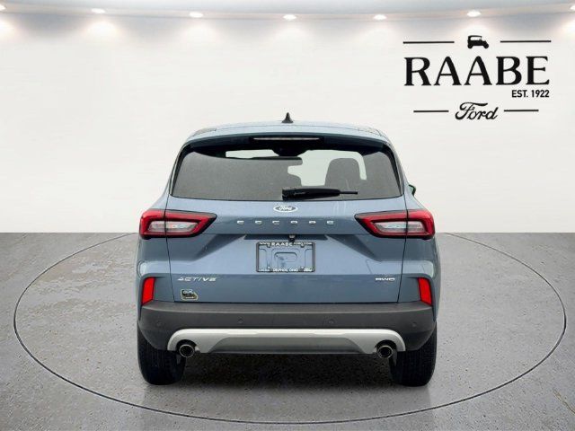 Used 2023 Ford Escape Active w/ Tech Pack #2 AWD/4WD image 6