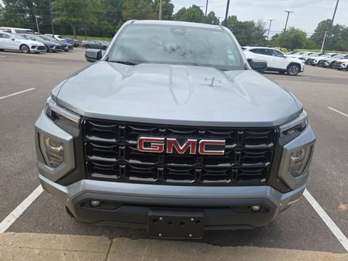 Used 2024 GMC Canyon Elevation w/ Convenience Package AWD/4WD image 4