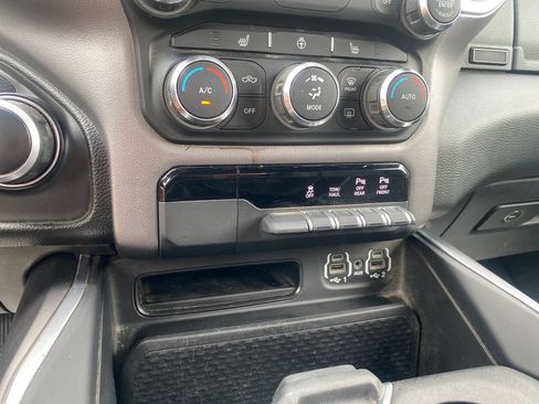Used 2021 RAM 1500 Big Horn AWD/4WD image 18