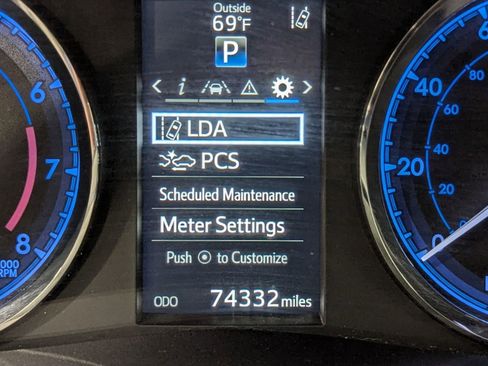 Used 2017 Toyota Corolla SE w/ Carpet Mat Package (TMS) image 15