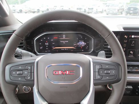 New 2026 GMC Sierra 1500 SLT w/ SLT Premium Plus Package AWD/4WD image 19