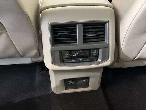 Used 2019 Volkswagen Atlas SEL R-Line image 37