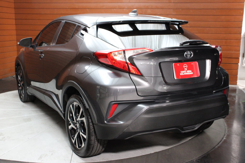 Used 2018 Toyota C-HR XLE FWD image 6