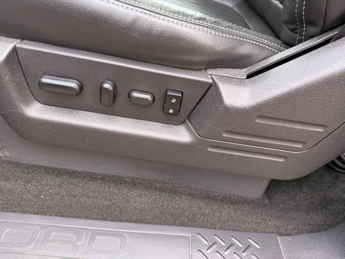 Used 2013 Ford F150 Lariat w/ Luxury Equipment Group image 9