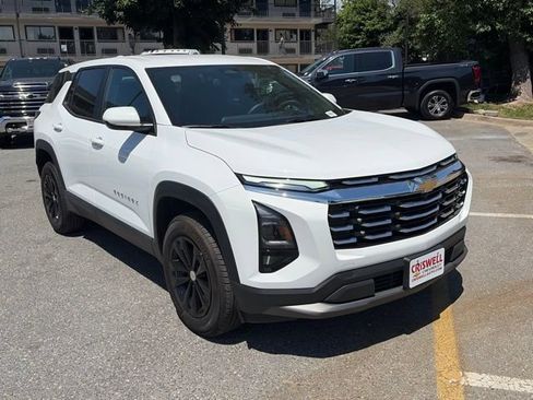 Used 2026 Chevrolet Equinox LT AWD/4WD image 44