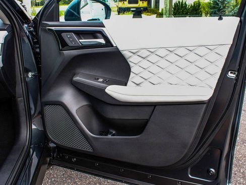 New 2025 Mitsubishi Outlander SEL AWD/4WD image 14