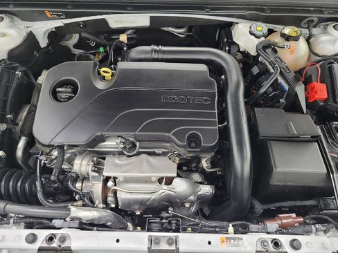 Used 2023 Chevrolet Malibu LT image 30