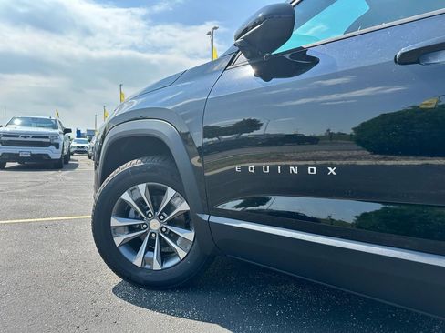 New 2026 Chevrolet Equinox LT w/ Convenience Package II image 3