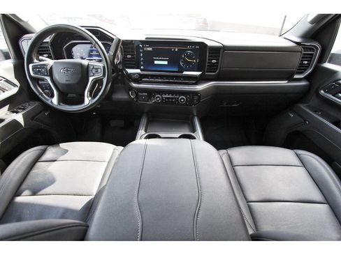 Used 2024 Chevrolet Silverado 2500 LTZ w/ LTZ Plus Package AWD/4WD image 10