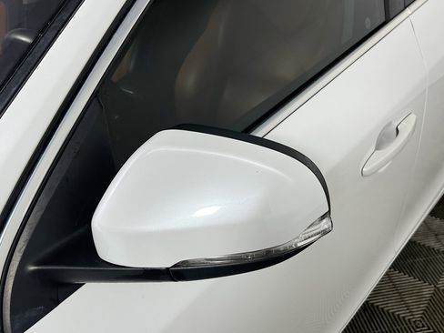 Used 2017 Volvo S60 T5 Inscription image 13