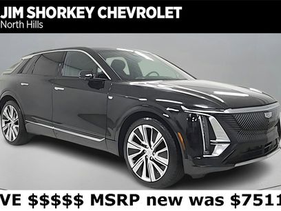 Used 2024 Cadillac Lyriq Luxury w/ LPO, Floor Liner Package