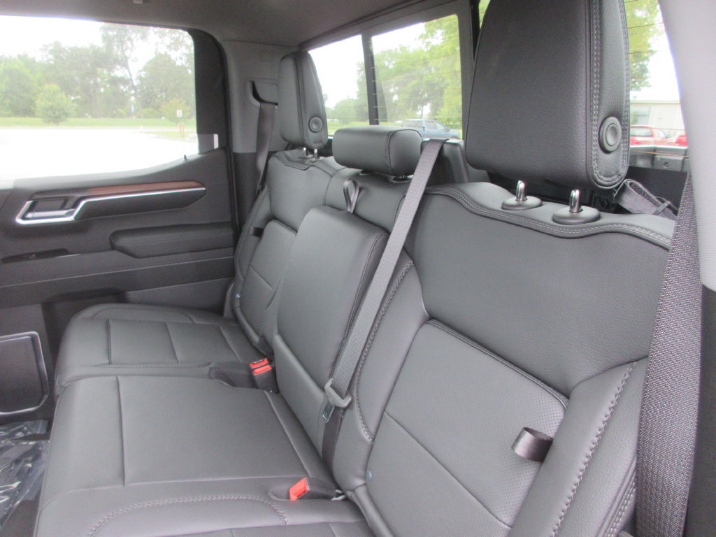 New 2026 GMC Sierra 1500 Denali AWD/4WD image 17