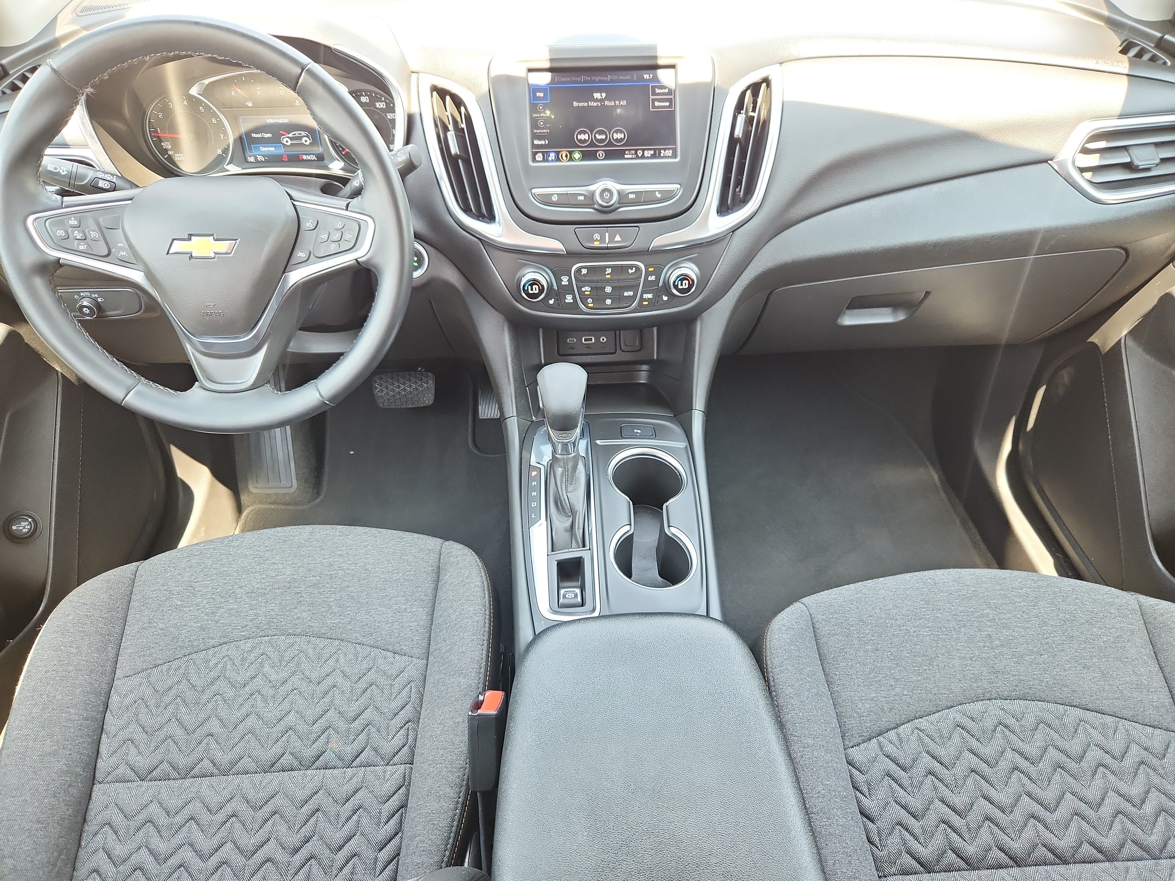Used 2024 Chevrolet Equinox LT AWD/4WD image 11