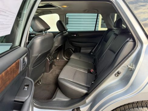 Used 2016 Subaru Outback 2.5i Limited AWD/4WD image 34