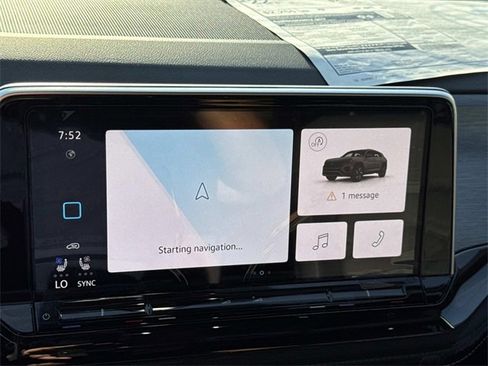 New 2026 Volkswagen Atlas Cross Sport SE image 22