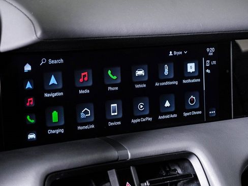 Used 2022 Porsche Taycan 4S image 23