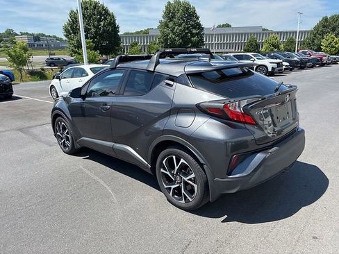 Used 2021 Toyota C-HR XLE FWD image 14