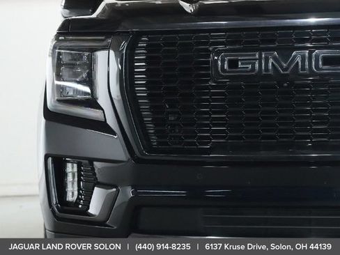 Used 2023 GMC Yukon XL Denali Ultimate AWD/4WD image 47