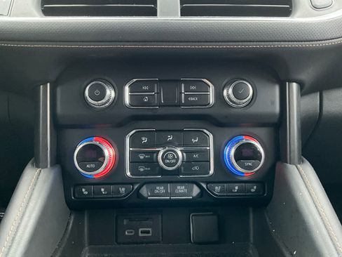 Used 2021 GMC Yukon AT4 w/ AT4 Premium Package image 16