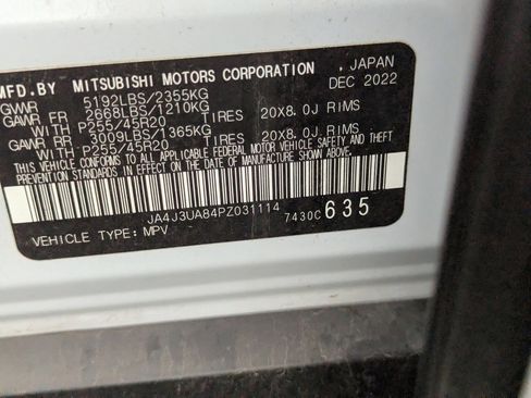 Used 2023 Mitsubishi Outlander SE Black Edition image 11