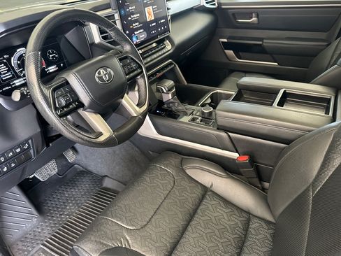 Used 2024 Toyota Tundra Limited AWD/4WD image 9