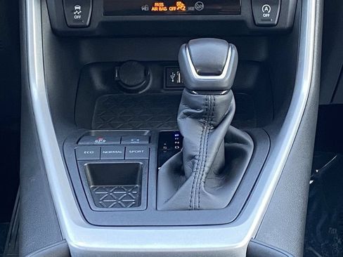 Certified 2025 Toyota RAV4 XLE Premium FWD image 33