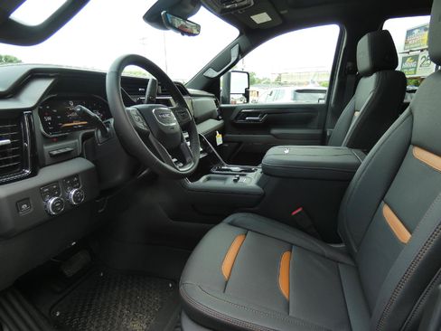 New 2026 GMC Sierra 3500 AT4 w/ AT4 Premium Plus Package AWD/4WD image 12