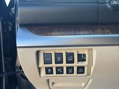 Used 2016 Subaru Outback 2.5i Limited AWD/4WD image 12