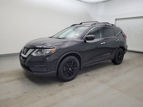 Used 2018 Nissan Rogue SV FWD image 2