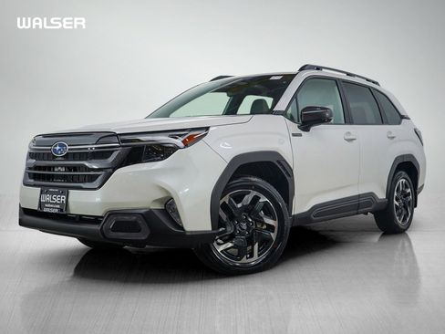 Used 2025 Subaru Forester Limited image 1