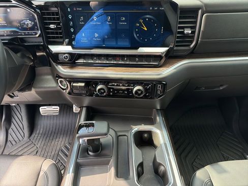 Used 2025 Chevrolet Silverado 1500 LT Trail Boss w/ Convenience Package II image 48