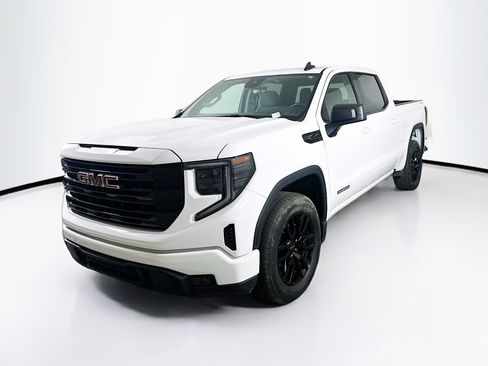 Used 2024 GMC Sierra 1500 Elevation image 3