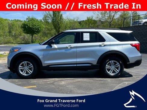 Certified 2024 Ford Explorer XLT w/ Equipment Group 202A AWD/4WD image 41