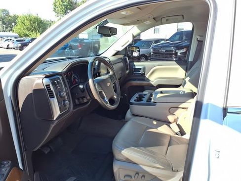 Used 2018 Chevrolet Silverado 1500 LTZ w/ Sport Package AWD/4WD image 18