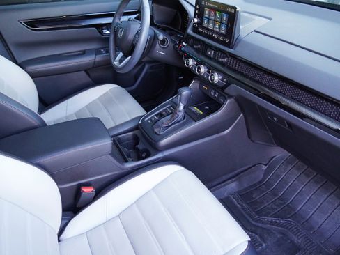 Used 2024 Honda CR-V Sport Touring image 10