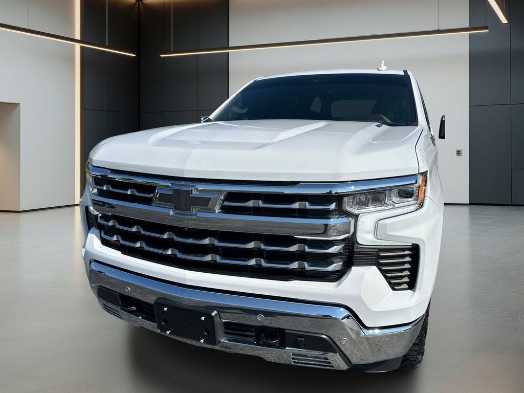 Used 2023 Chevrolet Silverado 1500 LTZ AWD/4WD image 11