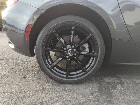 Used 2021 MAZDA MX-5 Miata RF Club RWD image 42