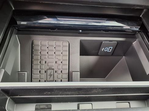 New 2026 Ford F250 Lariat w/ Chrome Package image 14