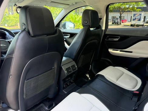 Used 2020 Jaguar F-PACE R-Sport AWD/4WD image 22