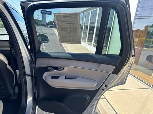 Used 2025 Volvo XC90 B6 Plus AWD/4WD image 12