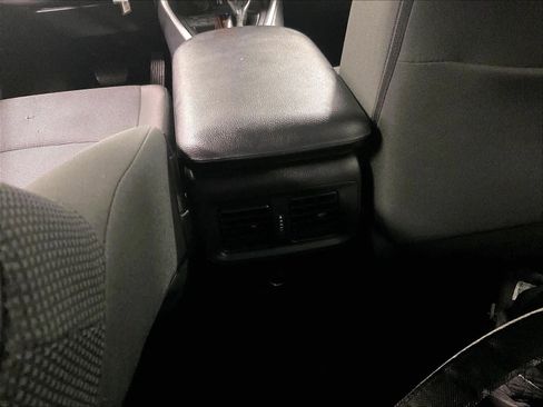 Certified 2024 Toyota RAV4 LE image 27